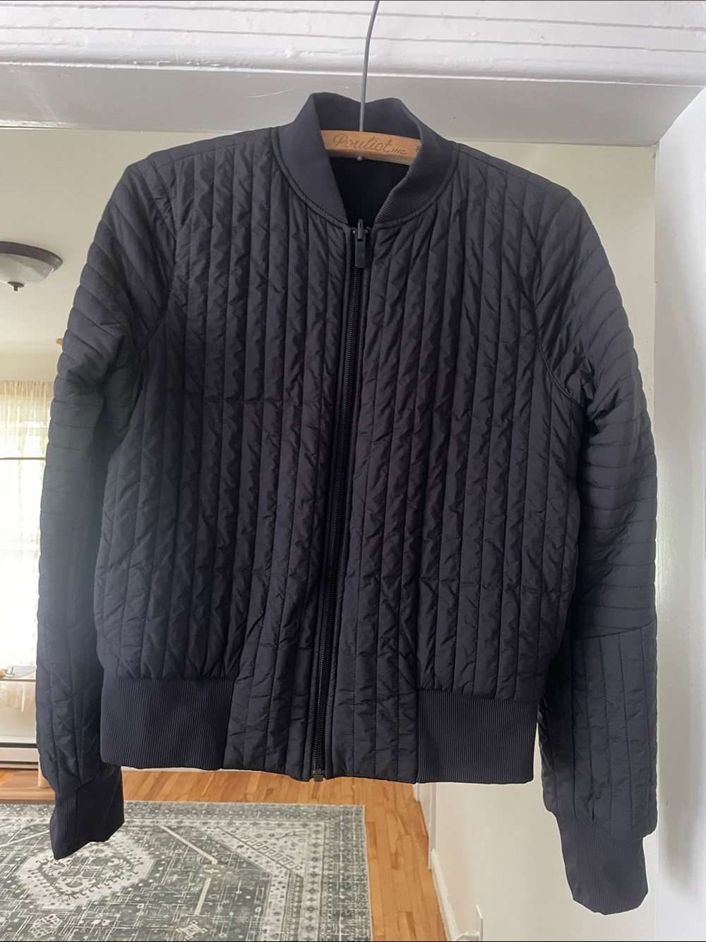 Lululemon reversible black bomber jacket